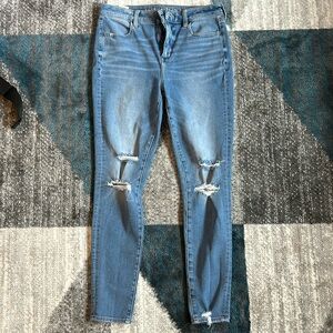 American Eagle Jeans (size 8)